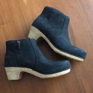 Dansko black nubuck clog ankle boots, size 37.